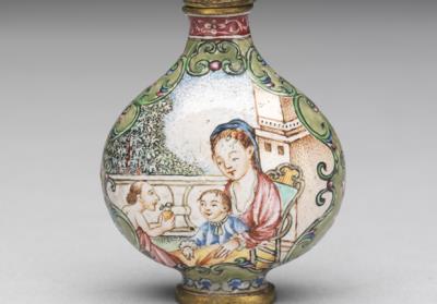 图片[2]-Copper-body painted enamel snuff bottle with a western mother-and-child design, Qing dynasty, Qianlong reign (1736-1795)-China Archive